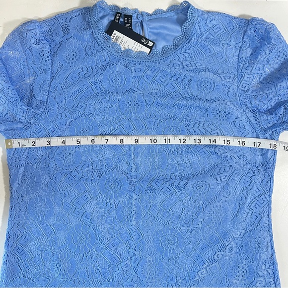 Pieces Short Sleeve Lace Top Women's Extra Small Periwinkle Quiet Luxury NWT - Picture 7 of 10